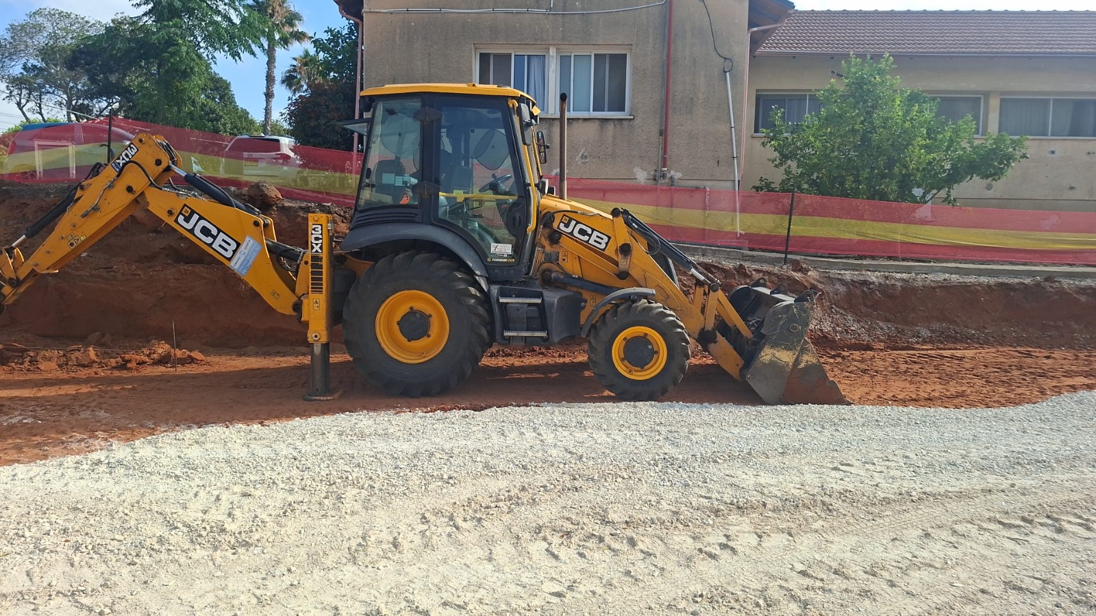 עבודות הרחבת החניון ברחוב גלר