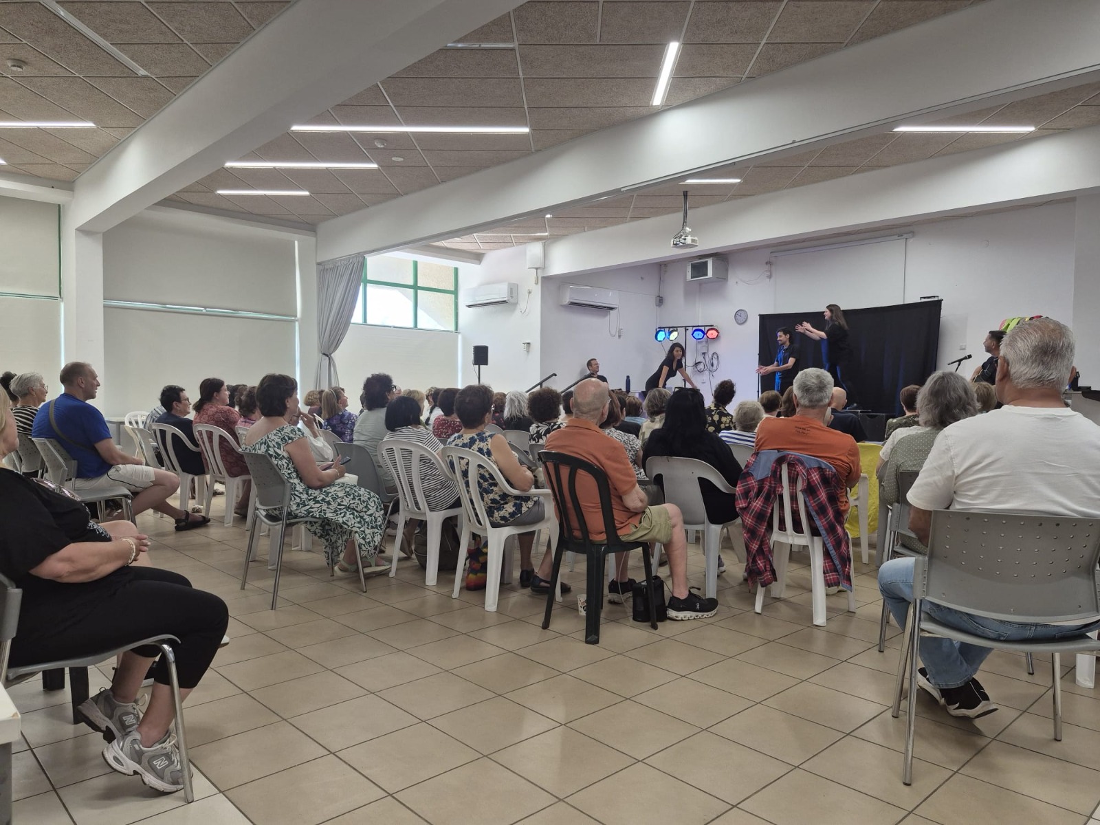 אזרחיות ואזרחים ותיקים בכפר סבא