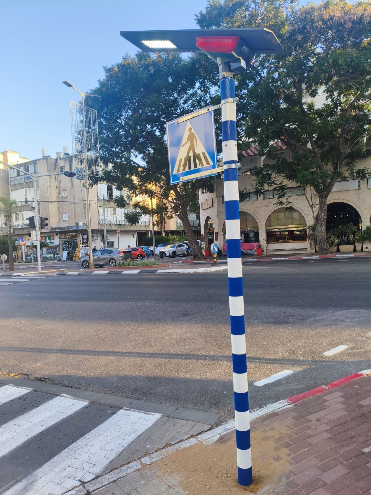 מעבר חצייה חכם בכפר סבא