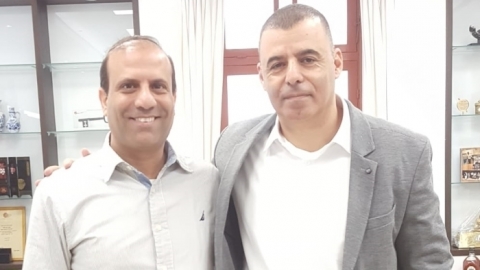 ראש העיר רפי סער וסגנו איתן צנעני