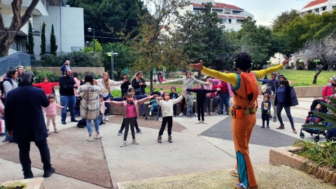פעילות הפעלה מוזיקלית לכל המשפחה במדרחוב ירושלים כפר סבא