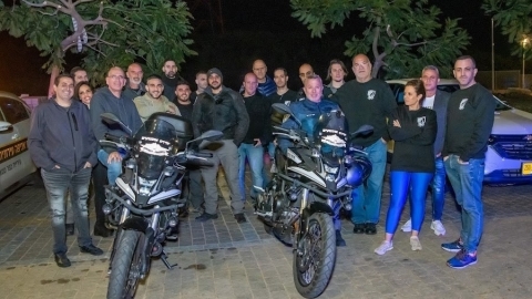 אנשי אגף הביטחון העירוני עם סיירת המתנדבים בכפר סבא