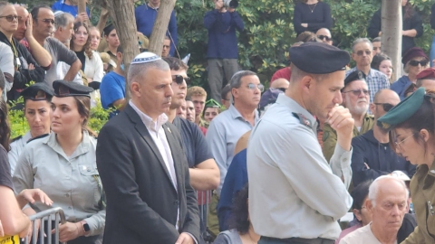 הלווייתו של סמל עוז דניאל זכרו לברכה בבית העלמין הצבאי בכפר סבא