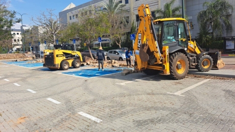 עבודות להסדרת חניות נכים חדשות בעיר כפר סבא