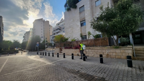 פעולות הדברה נגד יתושים ומזיקים בעיר כפר סבא