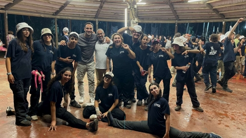 מדריכות ומדריכי שלח צעירים מחטיבת בר לב בטקס סיום הקורס