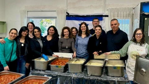 מיזם חמים וטעים לחלוקת אוכל עבור משפחות מגויסות