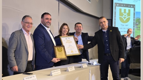 ראש העיר רפי סער בטקס קבלת הפרס