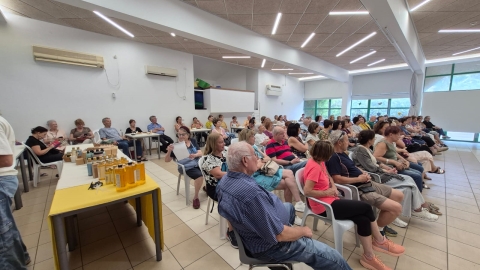 פתיחת בית הקפה החברתי לאזרחים ותיקים בכפר סבא