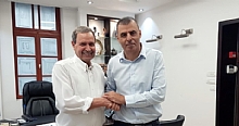 ראש העיר רפי סער ויו"ר מועצת ארגוני המתנדבים
