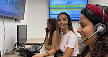 הם זמינים עבורכם ביום וגם בלילה, בתקופת הקורונה ועכשיו גם בפיג'מה – המוקד העירוני פועל בכל עת